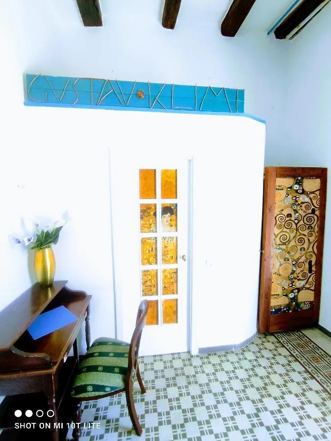 Bed and Breakfast Napoli Naif  Nápoles