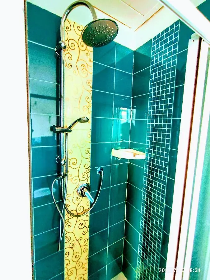 Napoli Naif Bed & Breakfast 0*, Naples