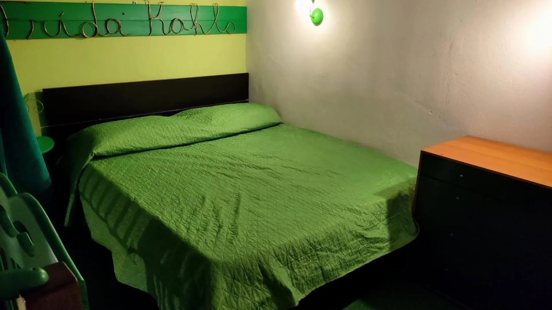 Napoli Naif Bed & Breakfast